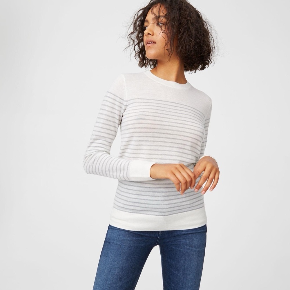 Club Monaco Mackenzie  100% Merino wool  striped fine knit sweater size‎ S
